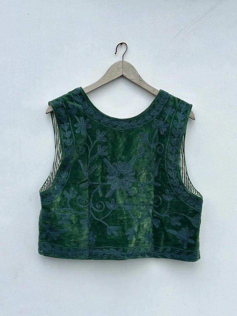 Hand-Embroidered Velvet Vest – Green Floral Suzani Sleeveless Jacket Bohozani