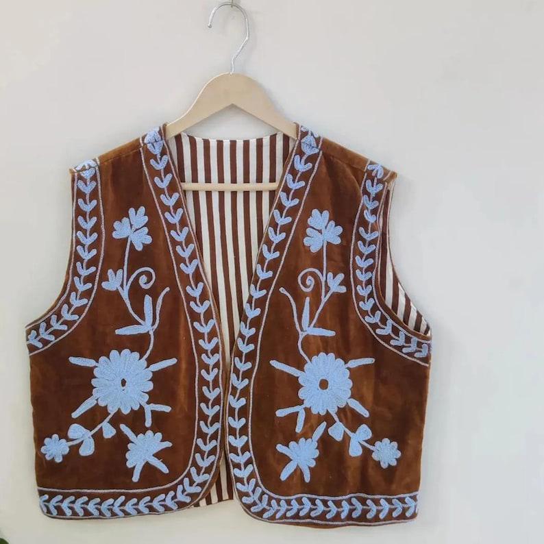 Suzani Velvet Vest Hand-Embroidered Floral Sleeveless Jacket | Vintage-Inspired Festival & Statement Layer | Purple Ethnic Waistcoat Bohozani