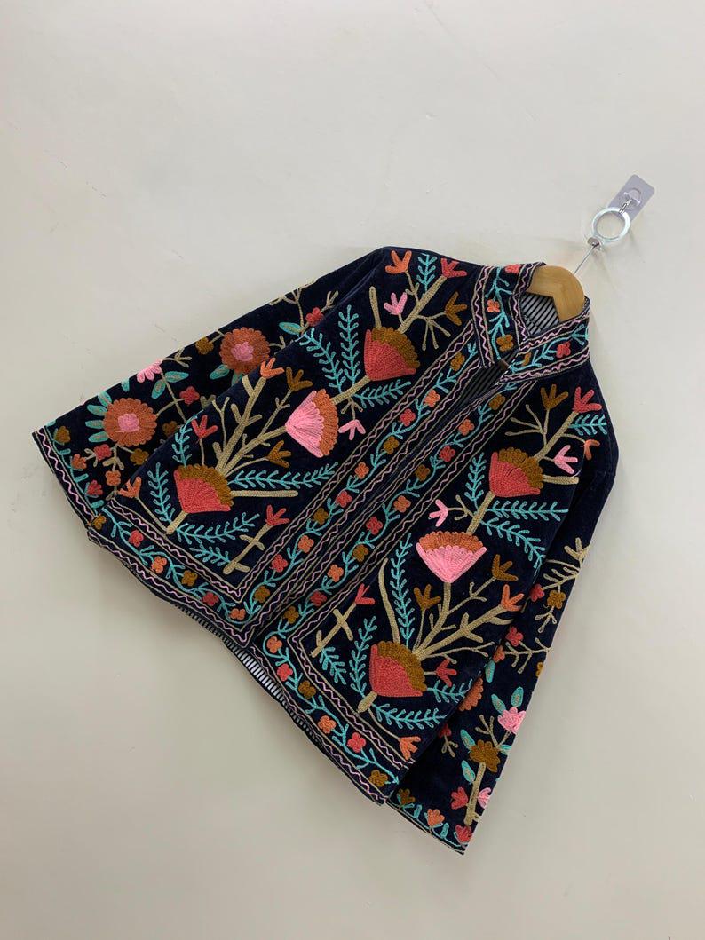 Antique Black Color Velvet Suzani Jacket – Hand-Embroidered Boho Ethnic Kimono Outerwear Bohozani