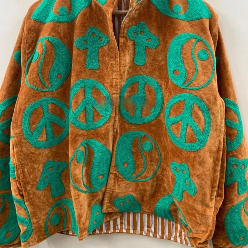 Embroidered Velvet Cropped Jacket | Boho Festival Outerwear Bohozani